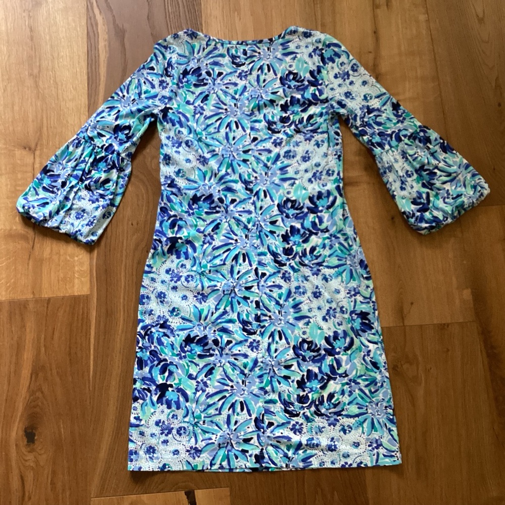 Lilly Pulitzer Carlile Small Blue Iris High Mainten Blouson Sleeve Pima Beach - Picture 10 of 12